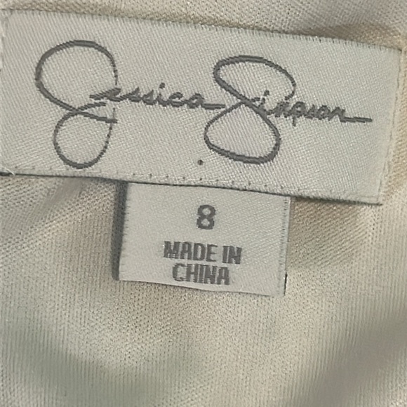 JESSICA SIMPSONS  PLEADED DRESS SIZE 8 - Picture 6 of 6